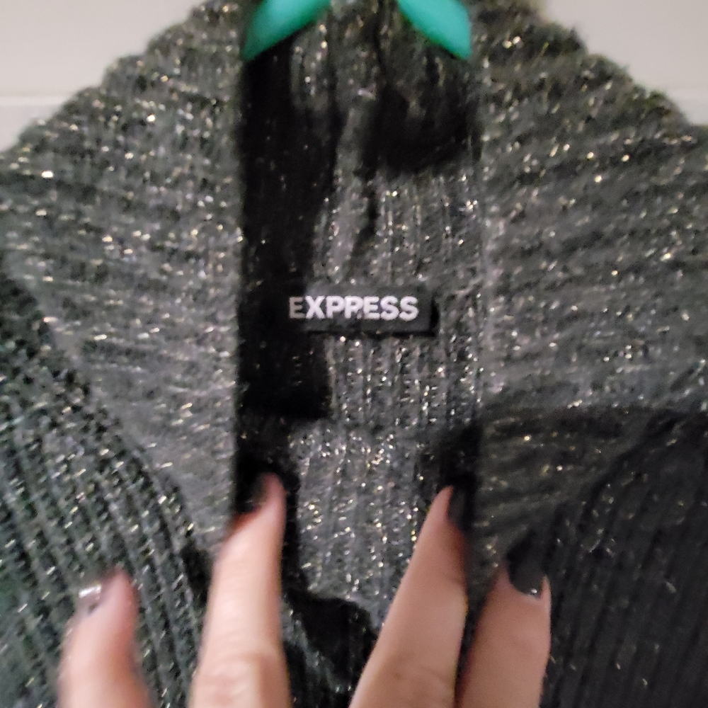 Express Sweater - Picture 2 of 3